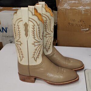 Lucchese Women's 6.5B Double Welt Taupe